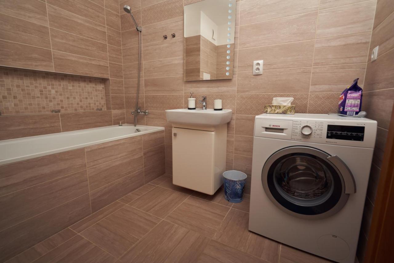 Apartman A&M Banska Bystrica Luaran gambar